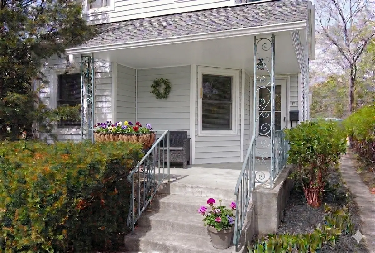 11 Ludlow AVE, Saint Paul, MN 55108