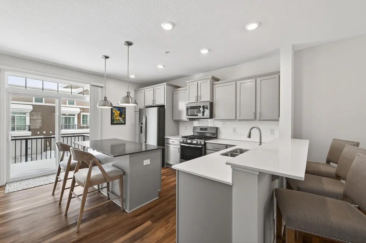 5092 93rd LN N, Brooklyn Park, MN 55443
