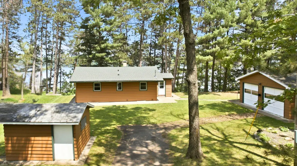 2114 Pine View BLVD, Motley, MN 56466