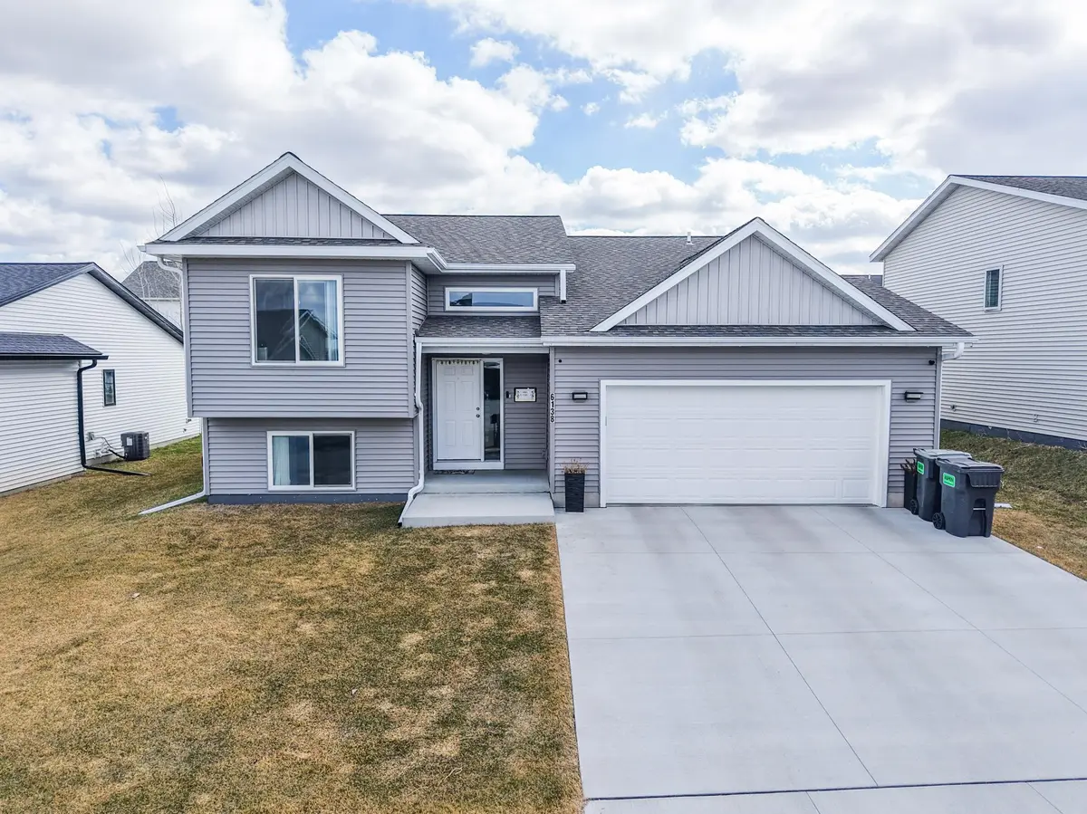 6138 Sandstone ST NW, Rochester, MN 55901