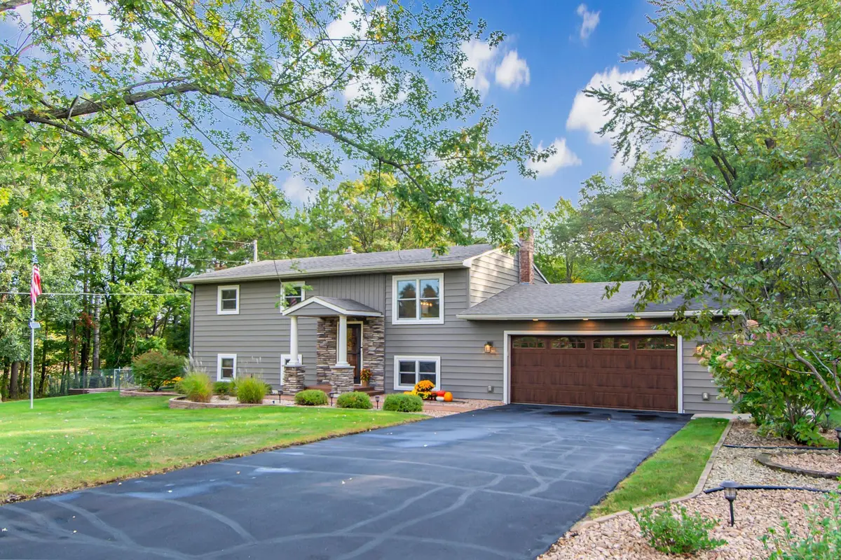 14104 Inglewood DR, Baxter, MN 56425