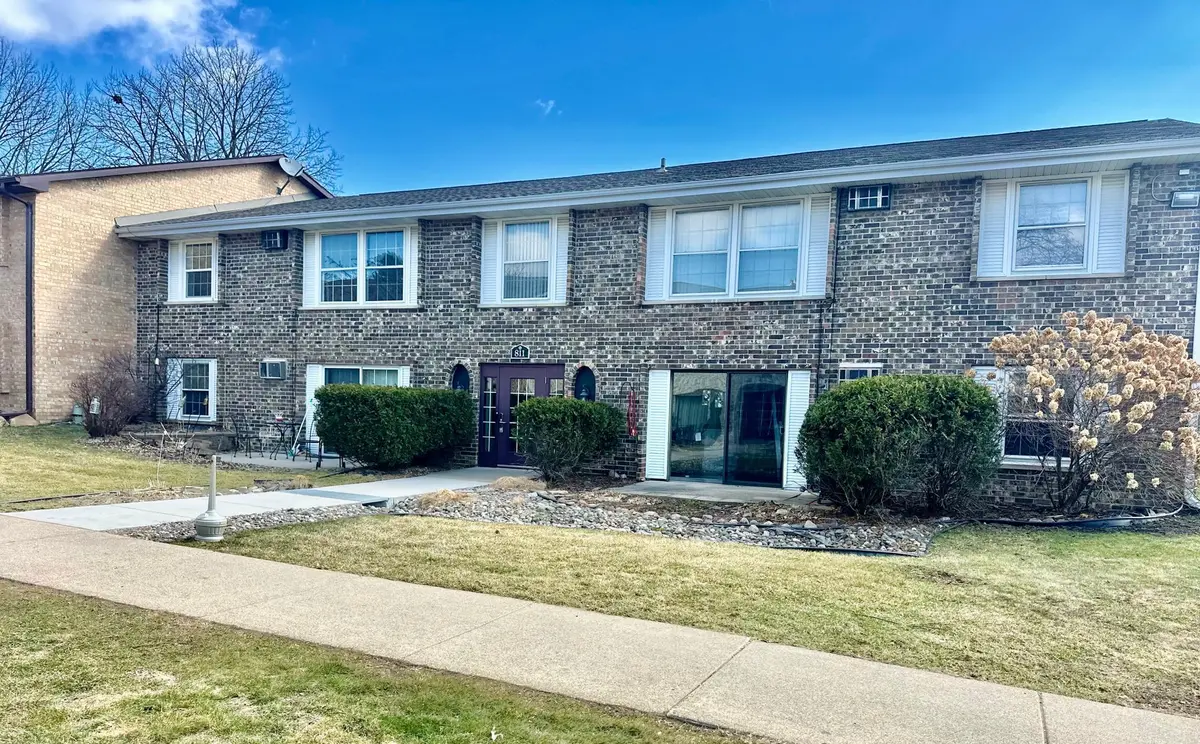 811 Smetana RD #8, Hopkins, MN 55343