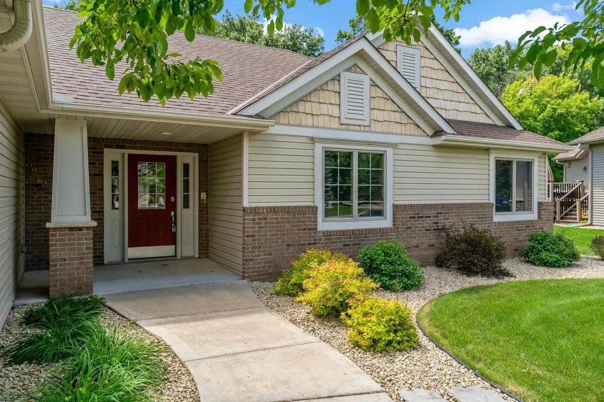19604 Ironton CIR NW, Elk River, MN 55330