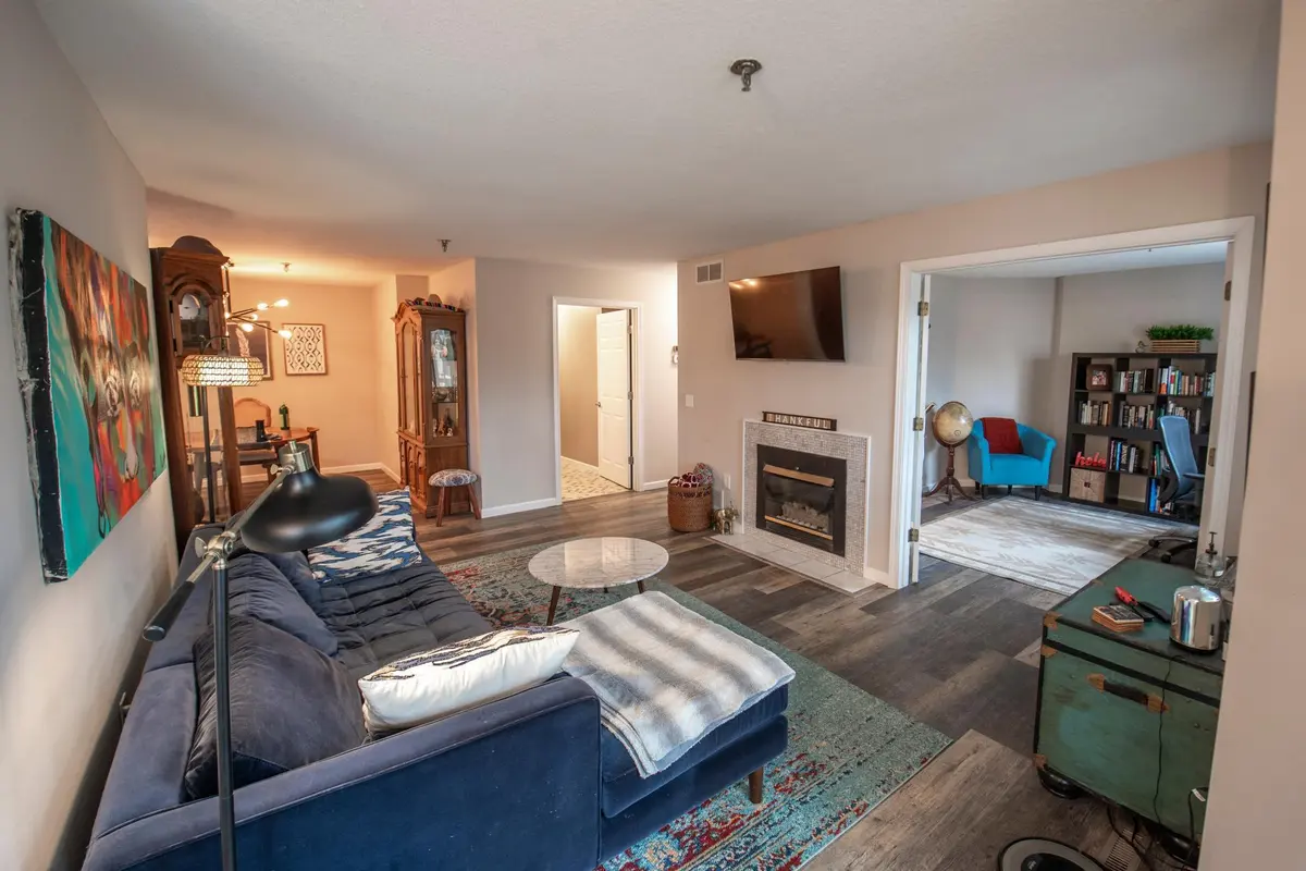 2550 Concord WAY, Mendota Heights, MN 55120