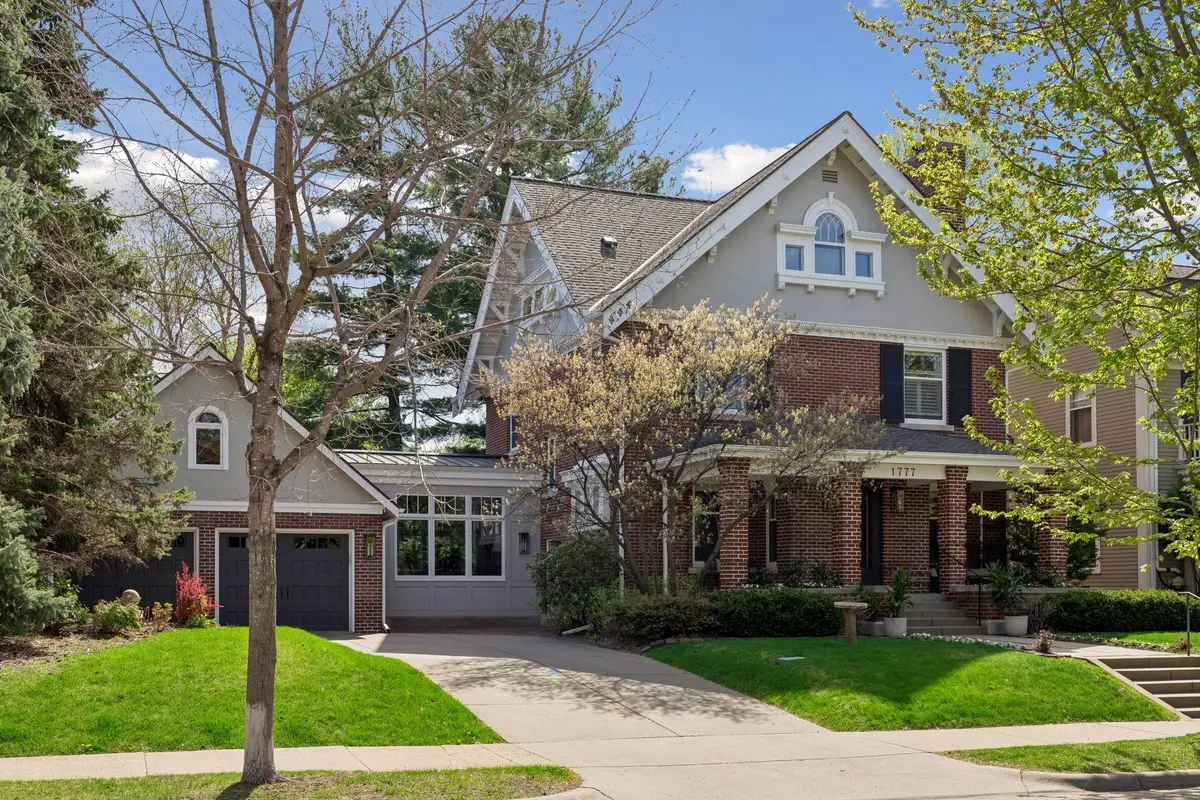 1777 Knox AVE S, Minneapolis, MN 55403