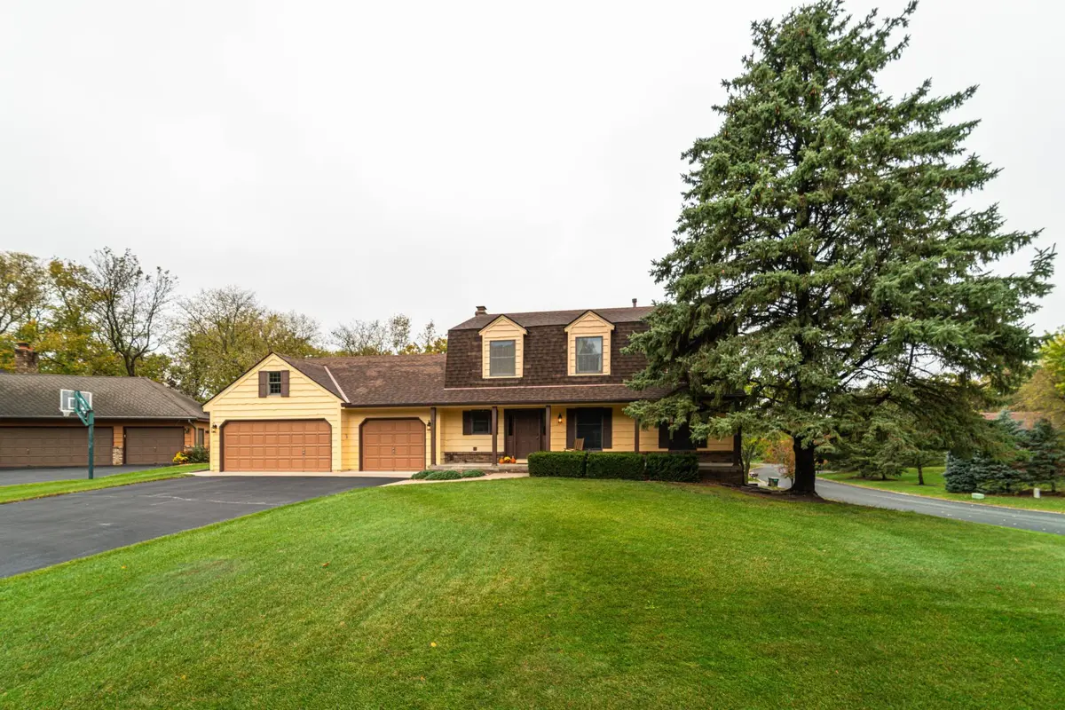 1138 Tiffany PT, Eagan, MN 55123