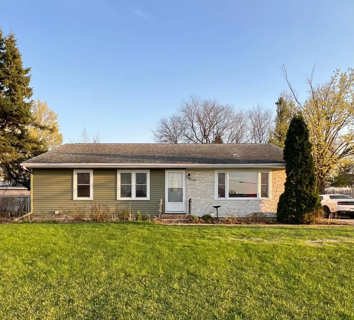 1115 10th ST SW, Faribault, MN 55021