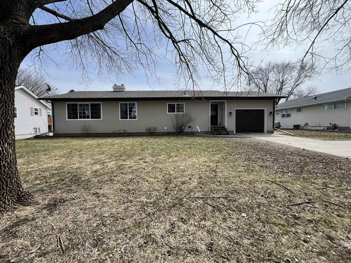 25 4th AVE SE, Clara City, MN 56222