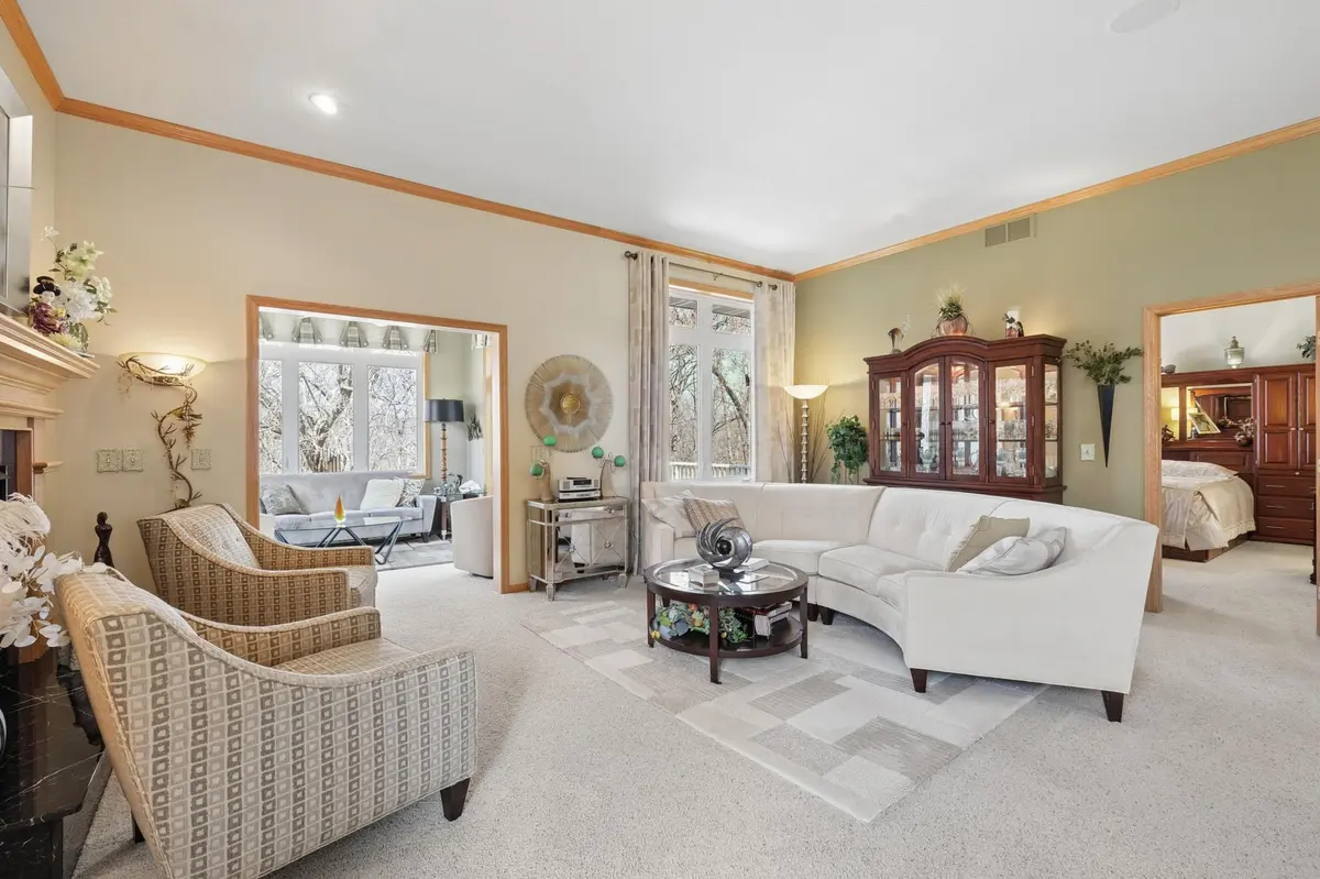 2331 Glacier WAY, Hastings, MN 55033