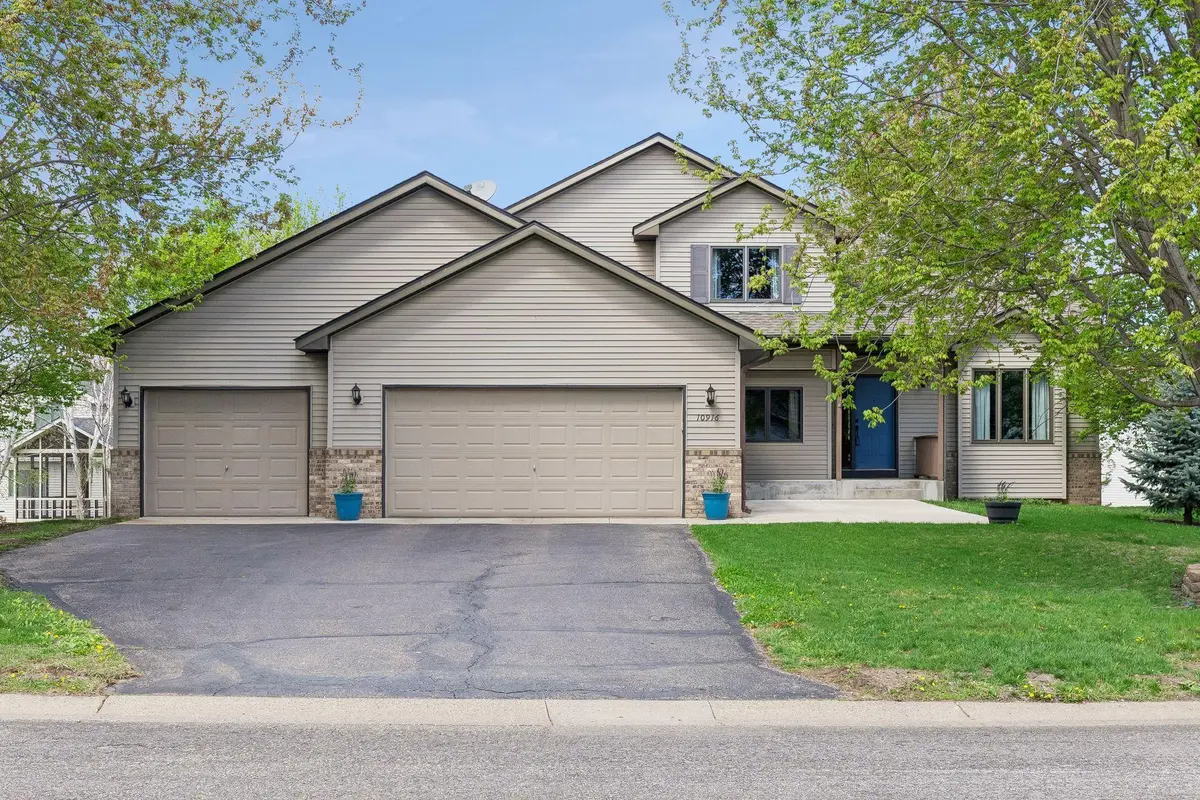 10916 Timberline DR N, Champlin, MN 55316