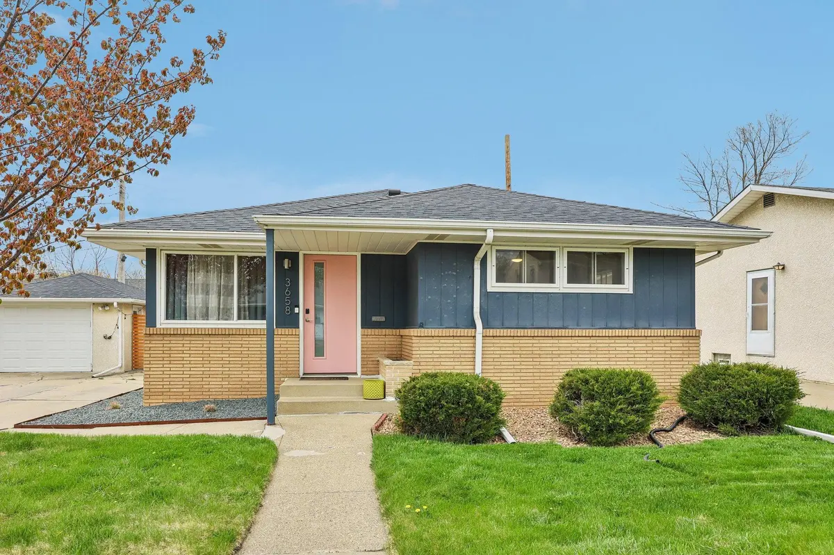 3658 Pierce ST NE, Minneapolis, MN 55418