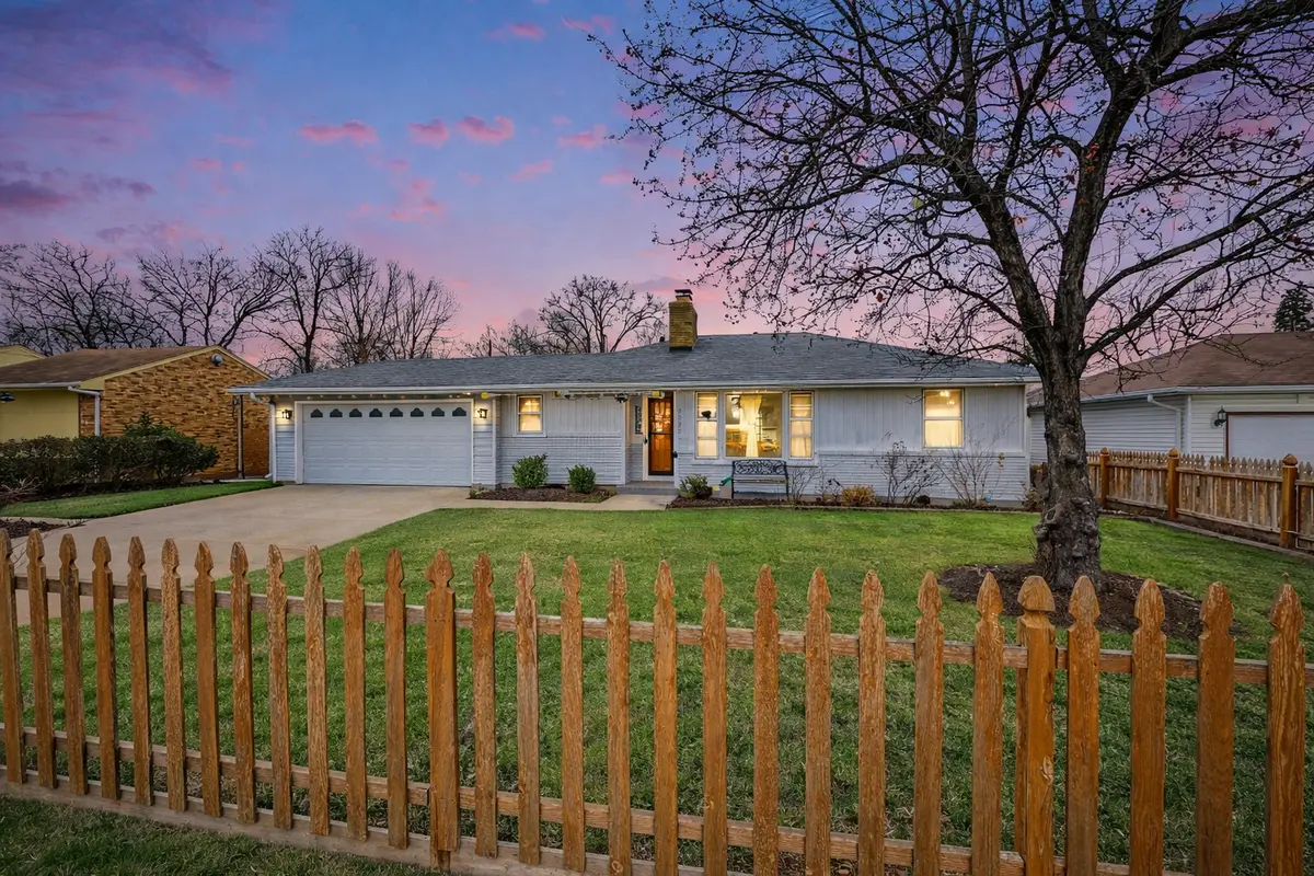 7036 Portland AVE S, Richfield, MN 55423