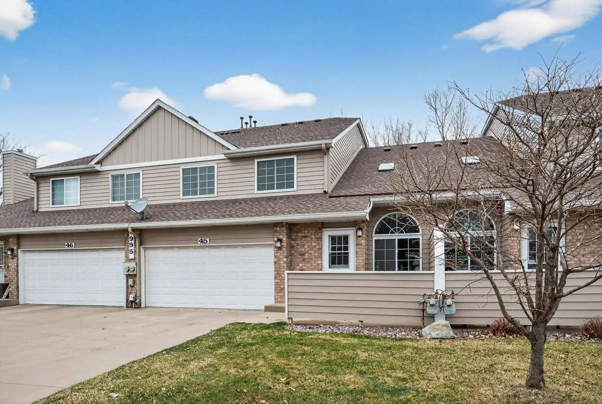 995 106th LN NW #45, Coon Rapids, MN 55433