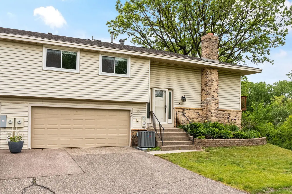 1779 Walnut LN, Eagan, MN 55122