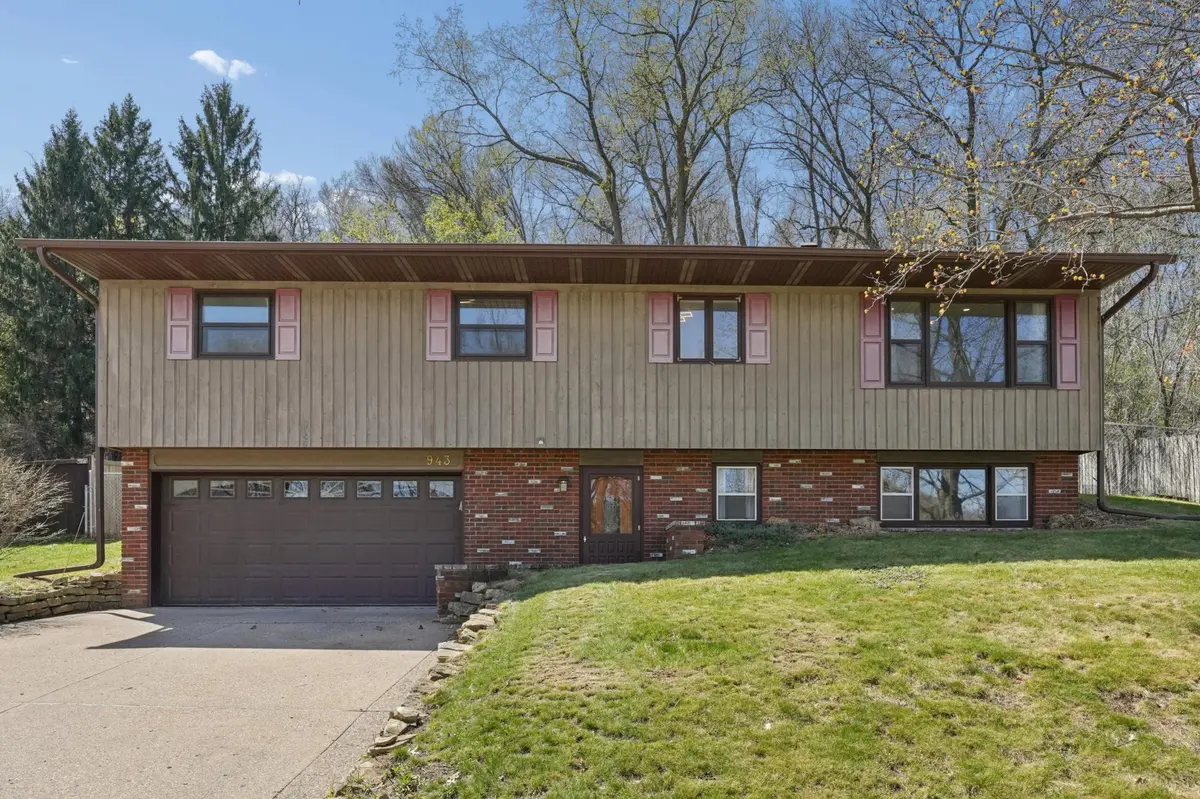 943 Pioneer RD, Red Wing, MN 55066