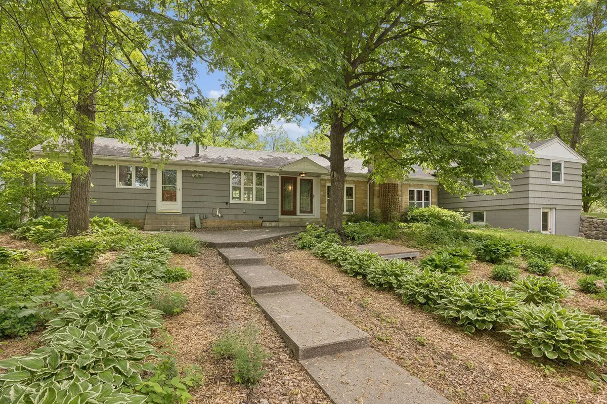 7043 Highway 71 NE, Willmar, MN 56201