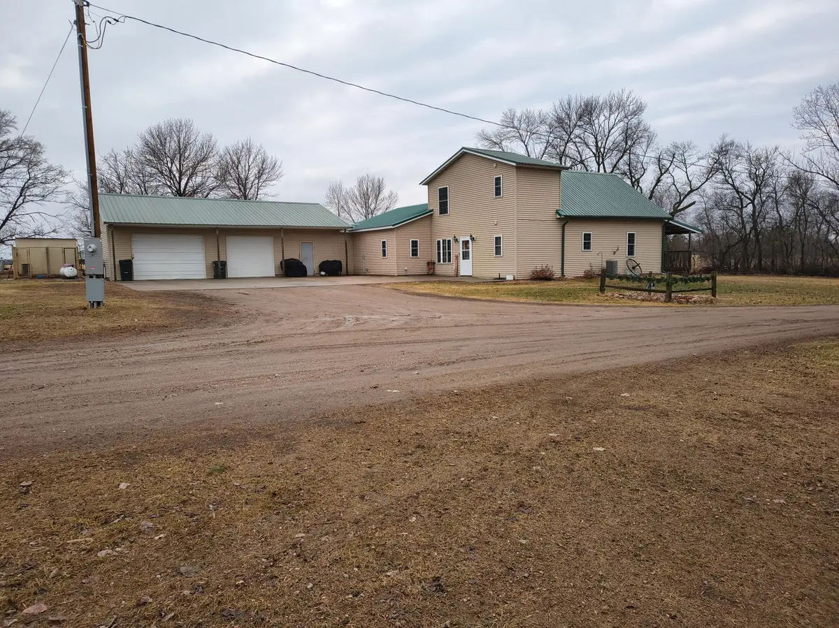 41283 Eastbend RD, Belgrade, MN 56312