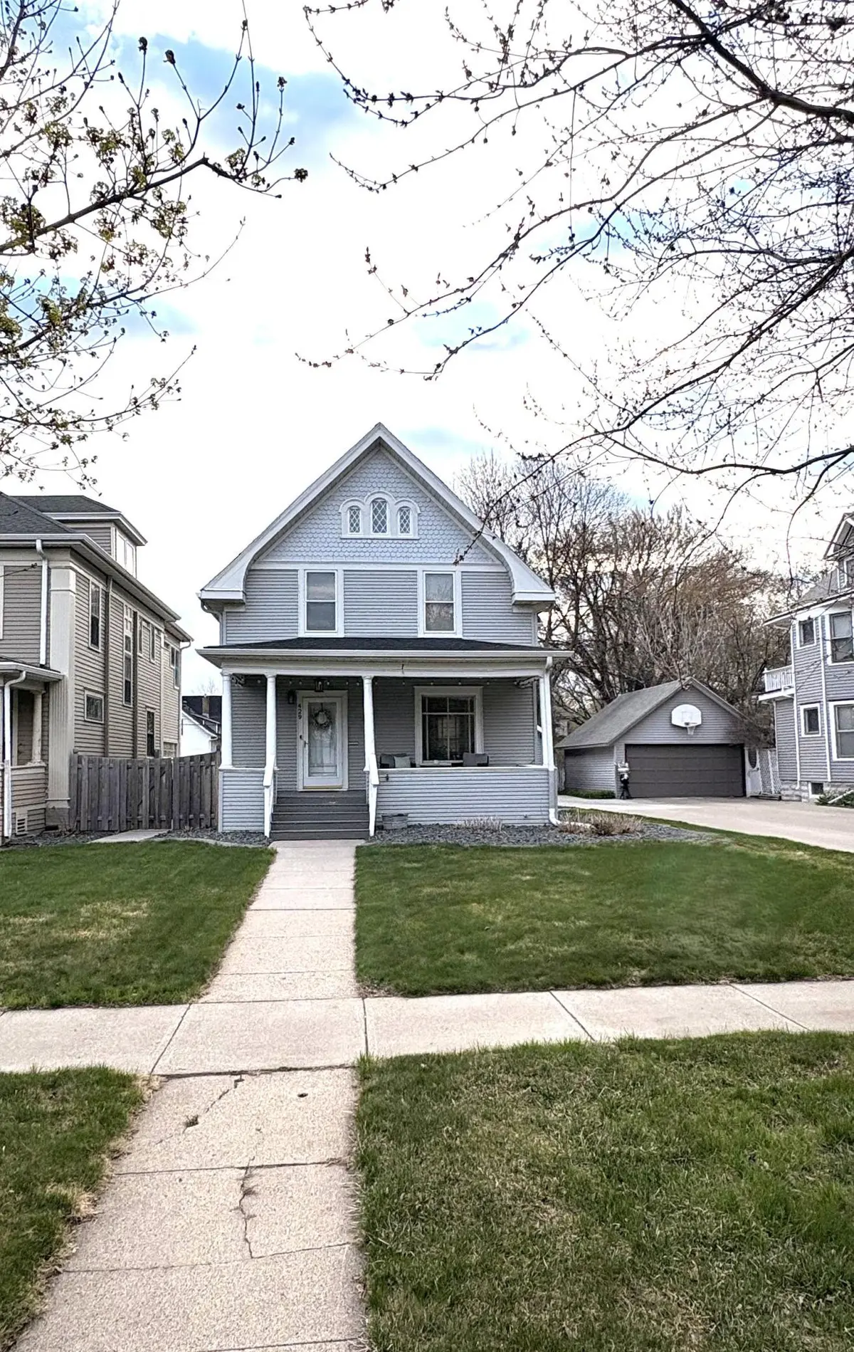 429 7th ST S, Moorhead, MN 56560