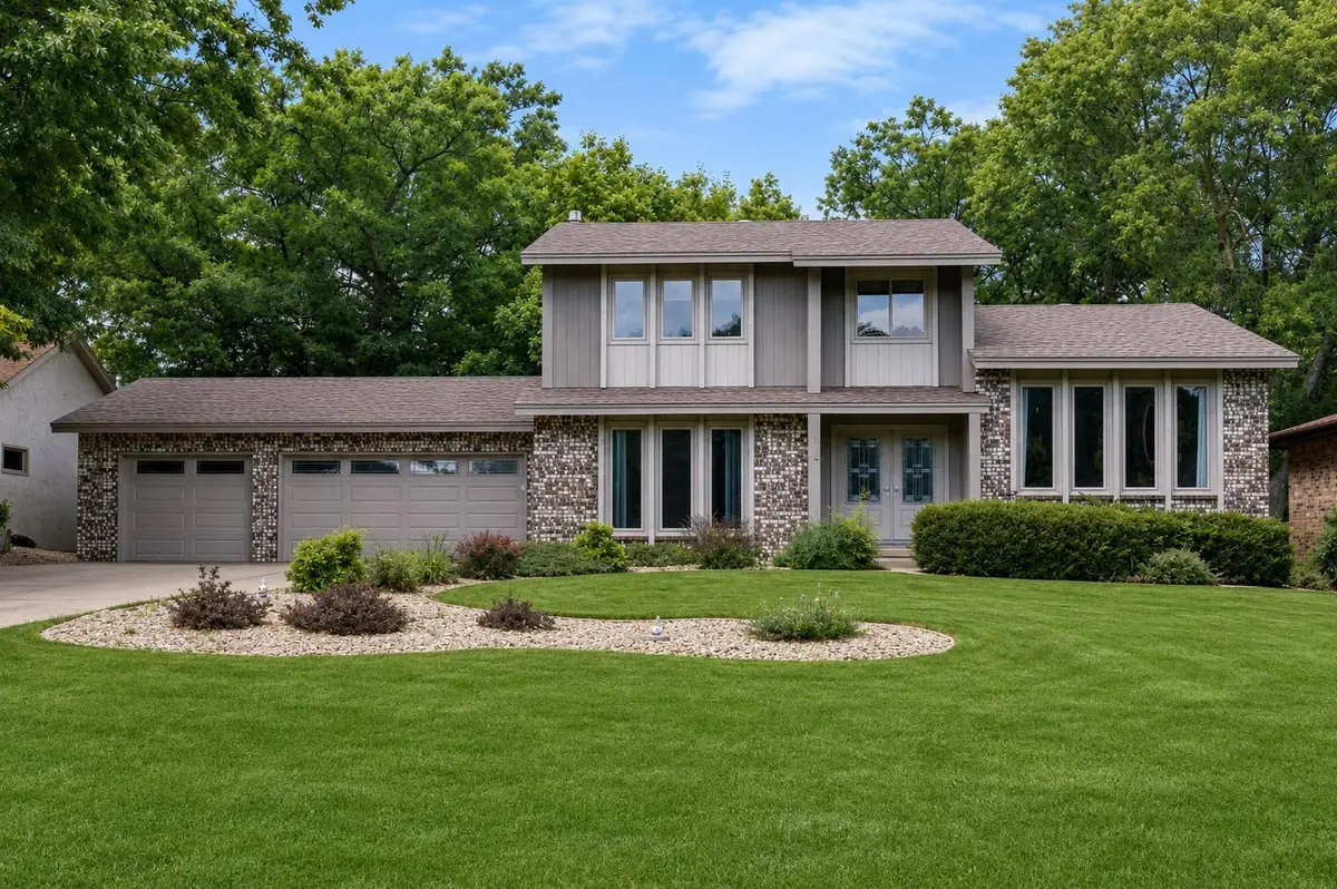 3170 12th ST NW, New Brighton, MN 55112