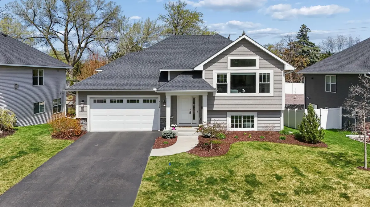 7124 51st AVE N, New Hope, MN 55428