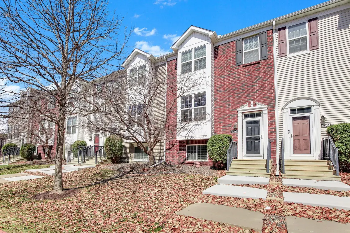 5206 Scott TRL, Robbinsdale, MN 55422