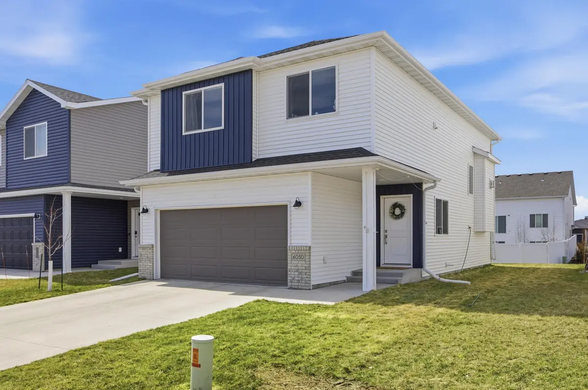 6050 Martin LN W, West Fargo, ND 58078