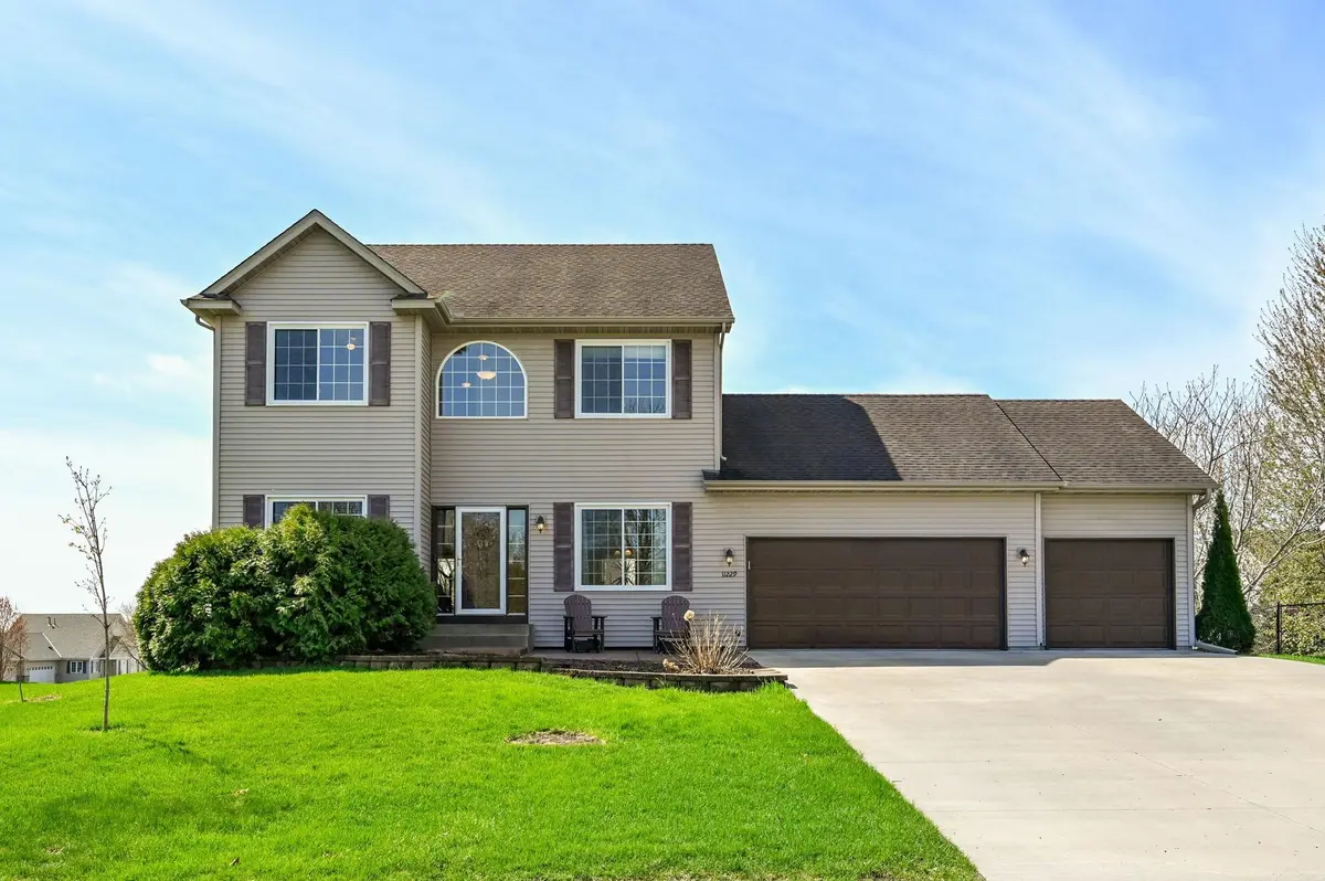 11229 22nd ST NE, Saint Michael, MN 55376