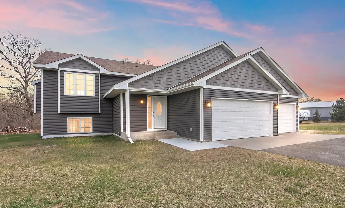 13813 298th AVE, Princeton, MN 55371