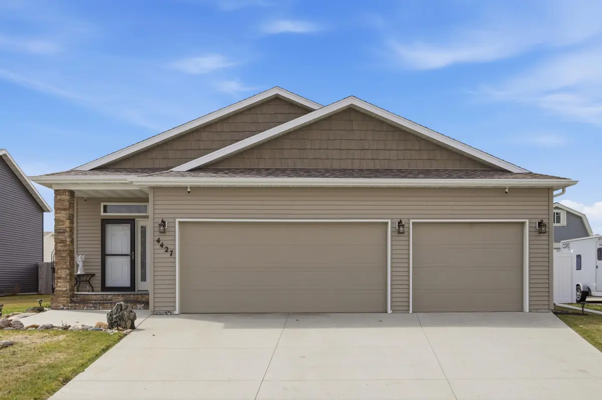 4427 17th ST S, Moorhead, MN 56560