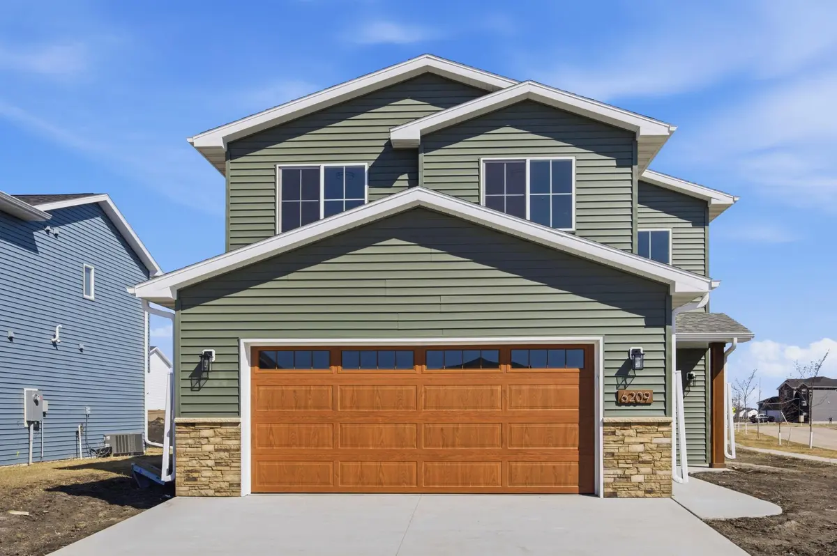 6209 86th Ave S AVE S, Horace, ND 58047
