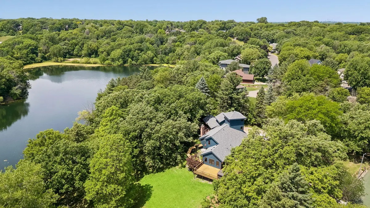 776 Golden Meadow RD, Eagan, MN 55123