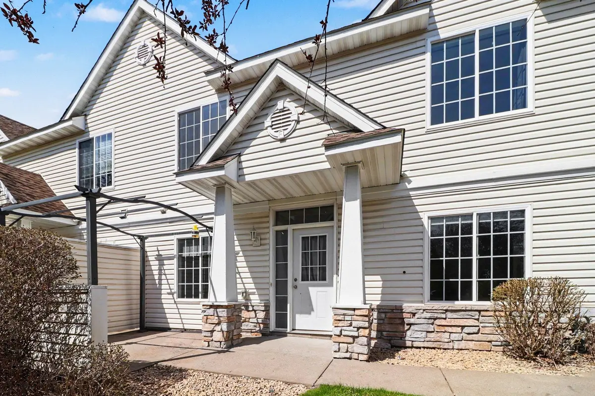 15320 Radium WAY NW, Ramsey, MN 55303