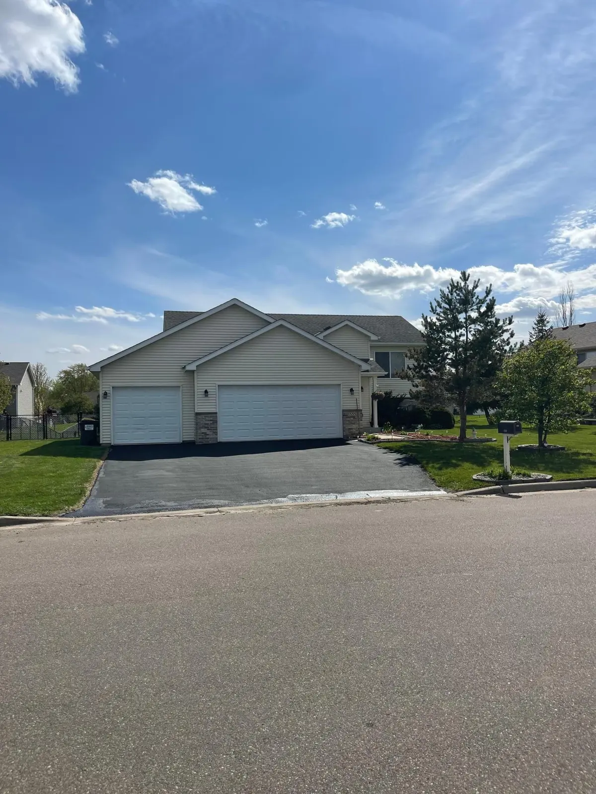 533 Dogwood ST NE, Lonsdale, MN 55046