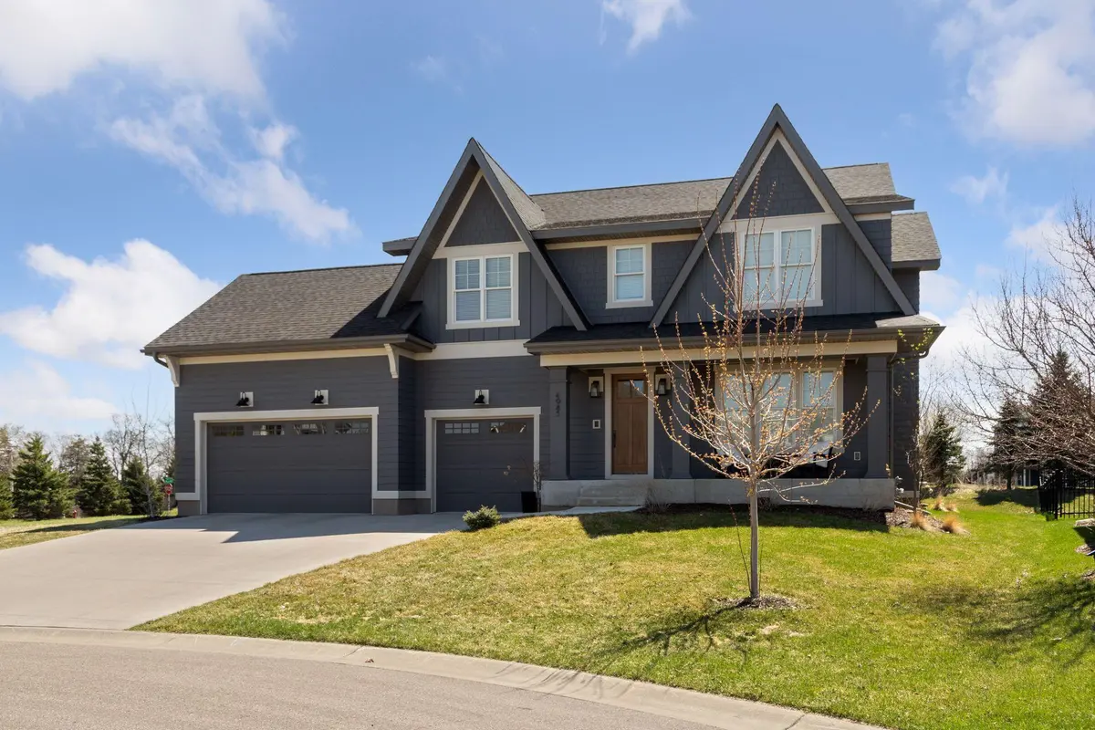 4985 Sunflower PL, Woodbury, MN 55129
