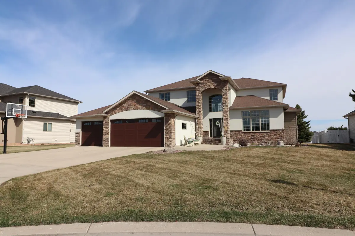 736 Augusta PL, West Fargo, ND 58078
