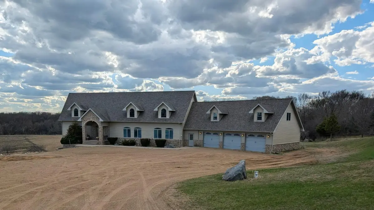 2321 365th AVE, Montevideo, MN 56265