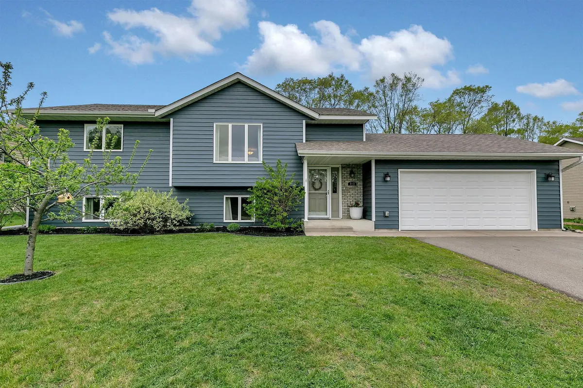 913 5th AVE E, Sartell, MN 56377