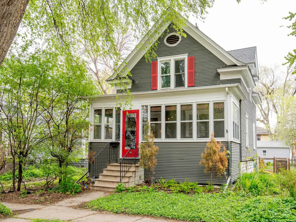 1068 24th AVE SE, Minneapolis, MN 55414