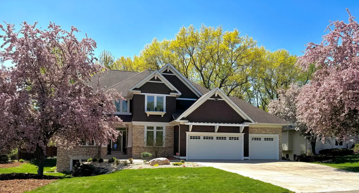 3716 Falcon WAY, Eagan, MN 55123