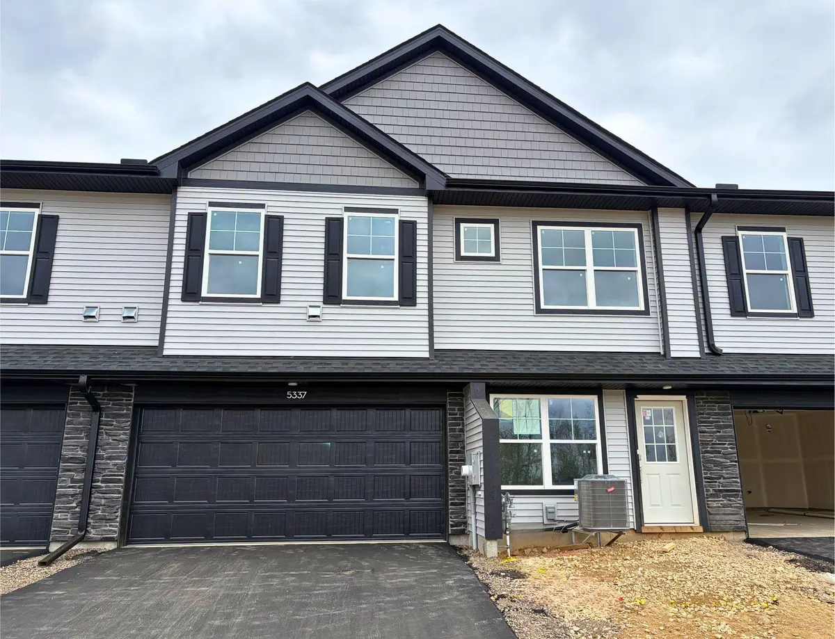 5337 Long Pointe PASS, Woodbury, MN 55129