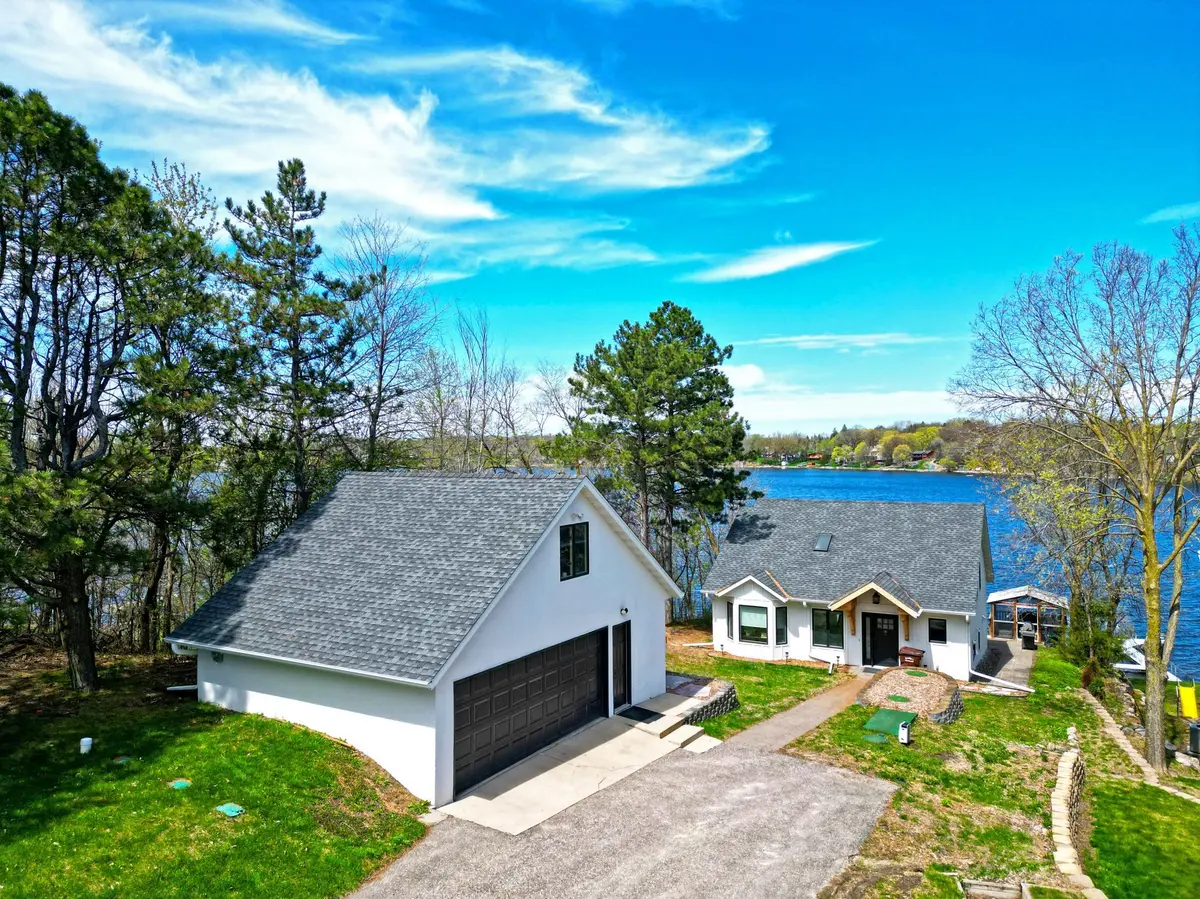 2906 Donnelly DR NW, Buffalo, MN 55313