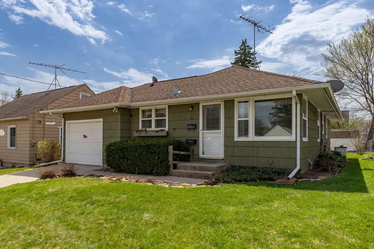 1408 4th ST NE, Rochester, MN 55906
