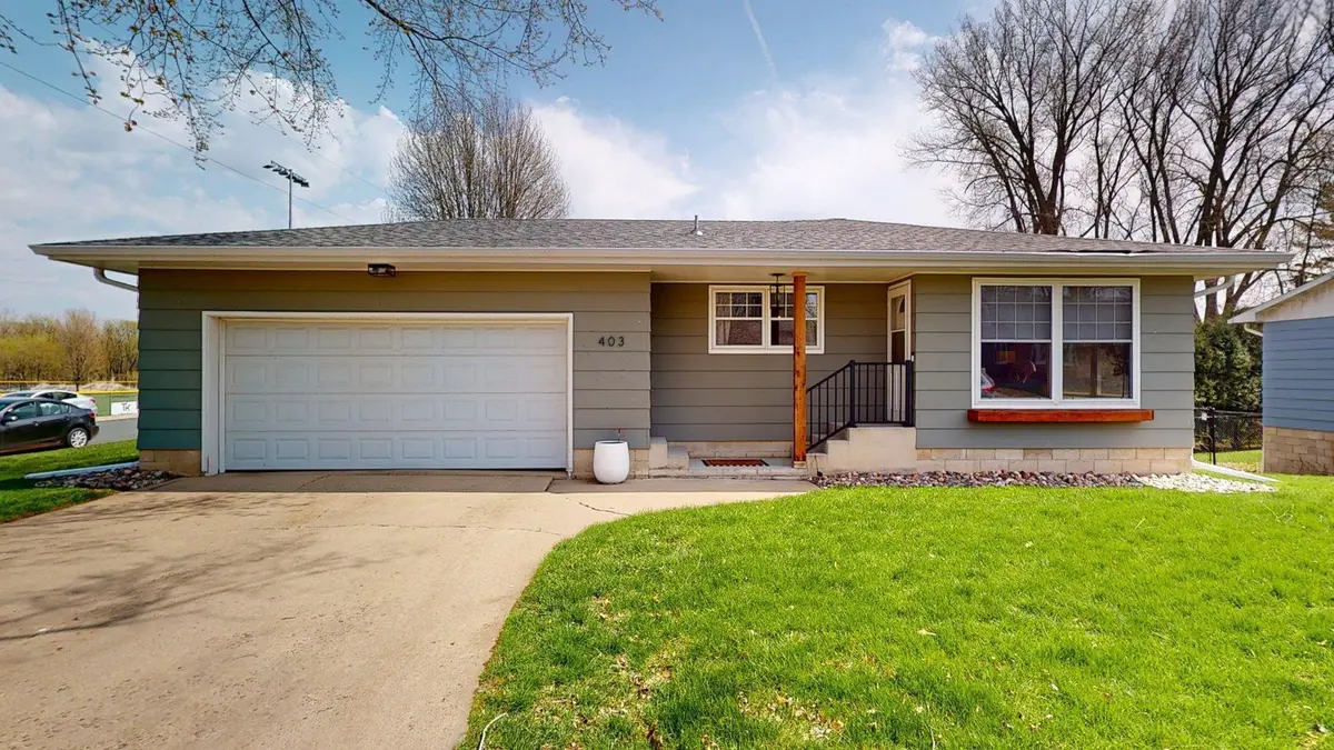 403 3rd AVE SE, Pine Island, MN 55963