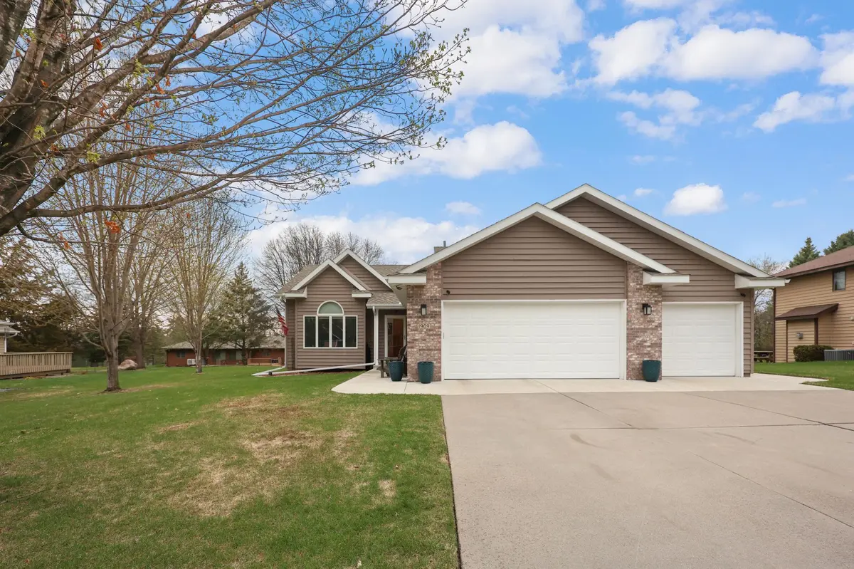 1909 Prairie Hill RD, Saint Cloud, MN 56301