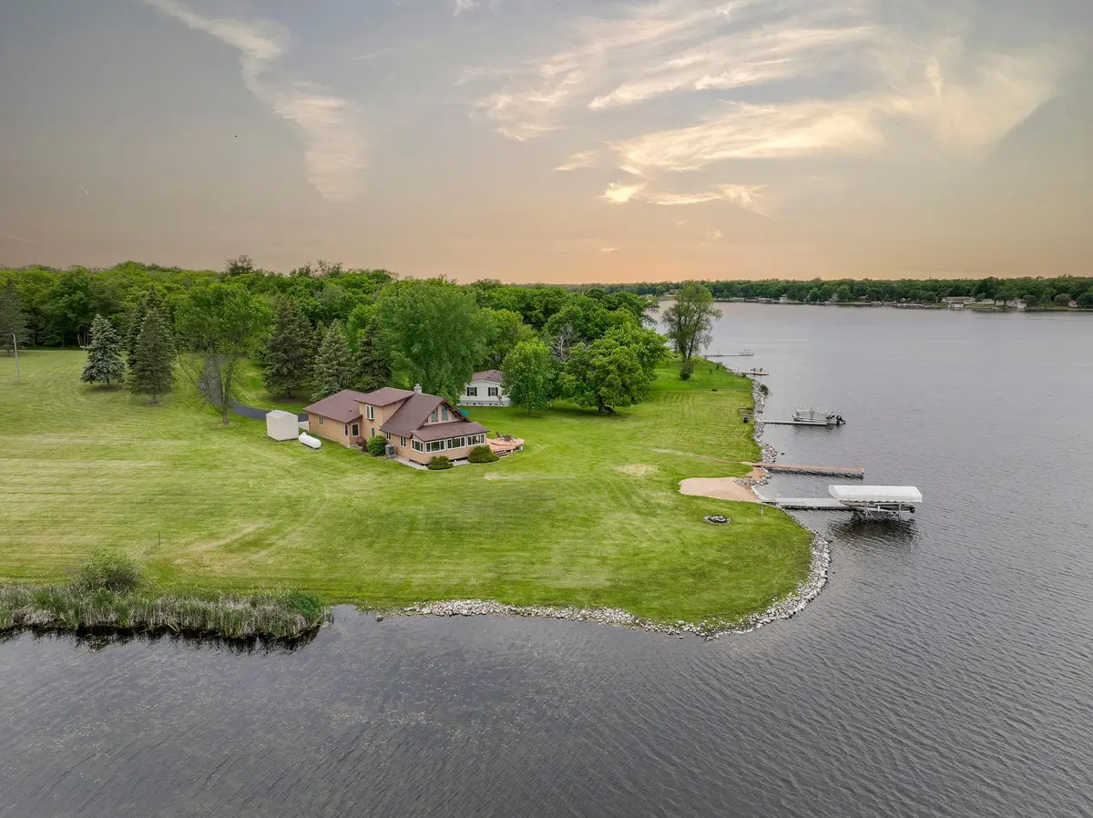 14796 Maple TRL SE, Mentor, MN 56736