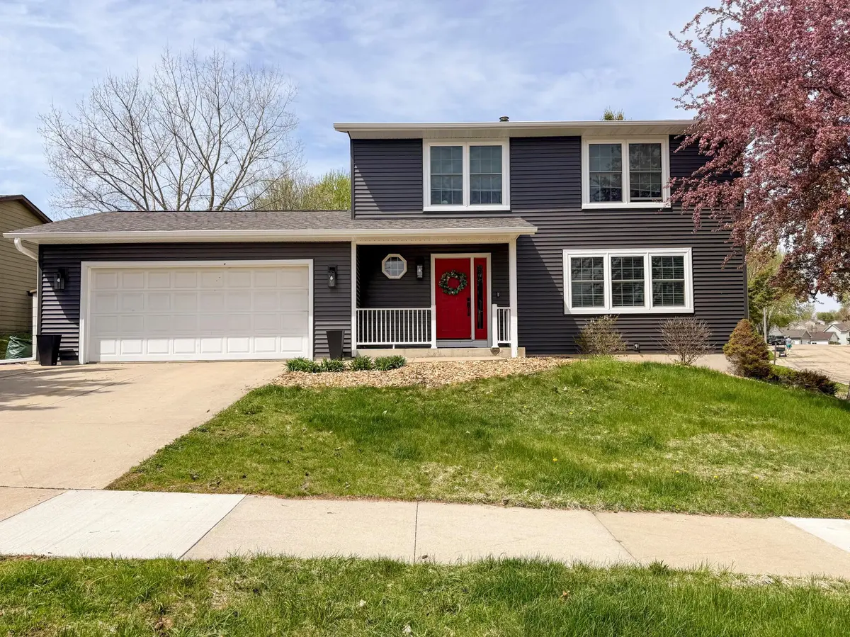 329 43rd AVE NW, Rochester, MN 55901