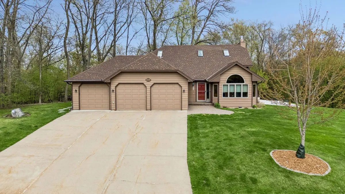6328 Glacier LN N, Maple Grove, MN 55311
