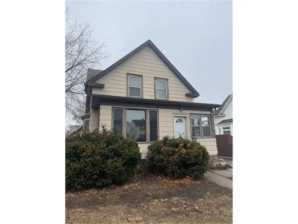 216 5th AVE S, South Saint Paul, MN 55075