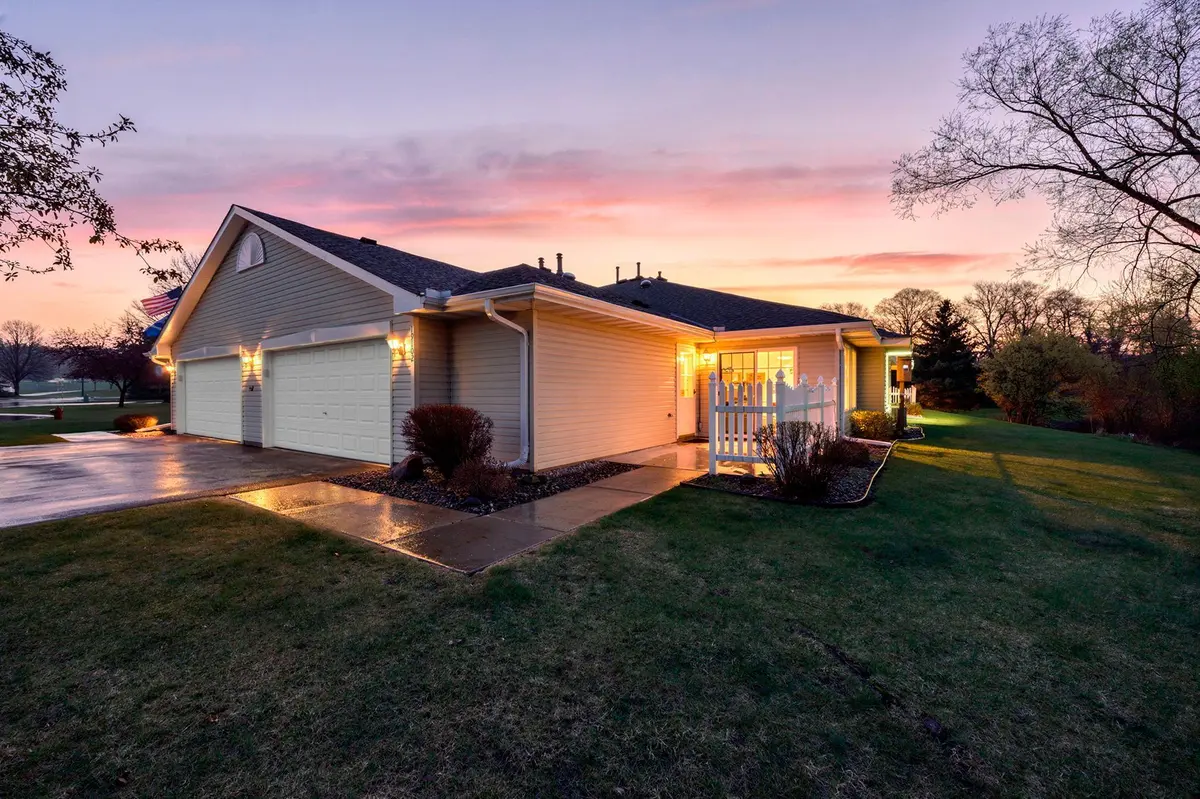 19102 Jackson CT NW #35, Elk River, MN 55330