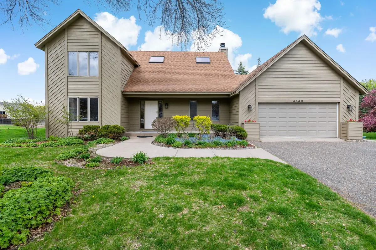 4540 Wellington LN N, Plymouth, MN 55442